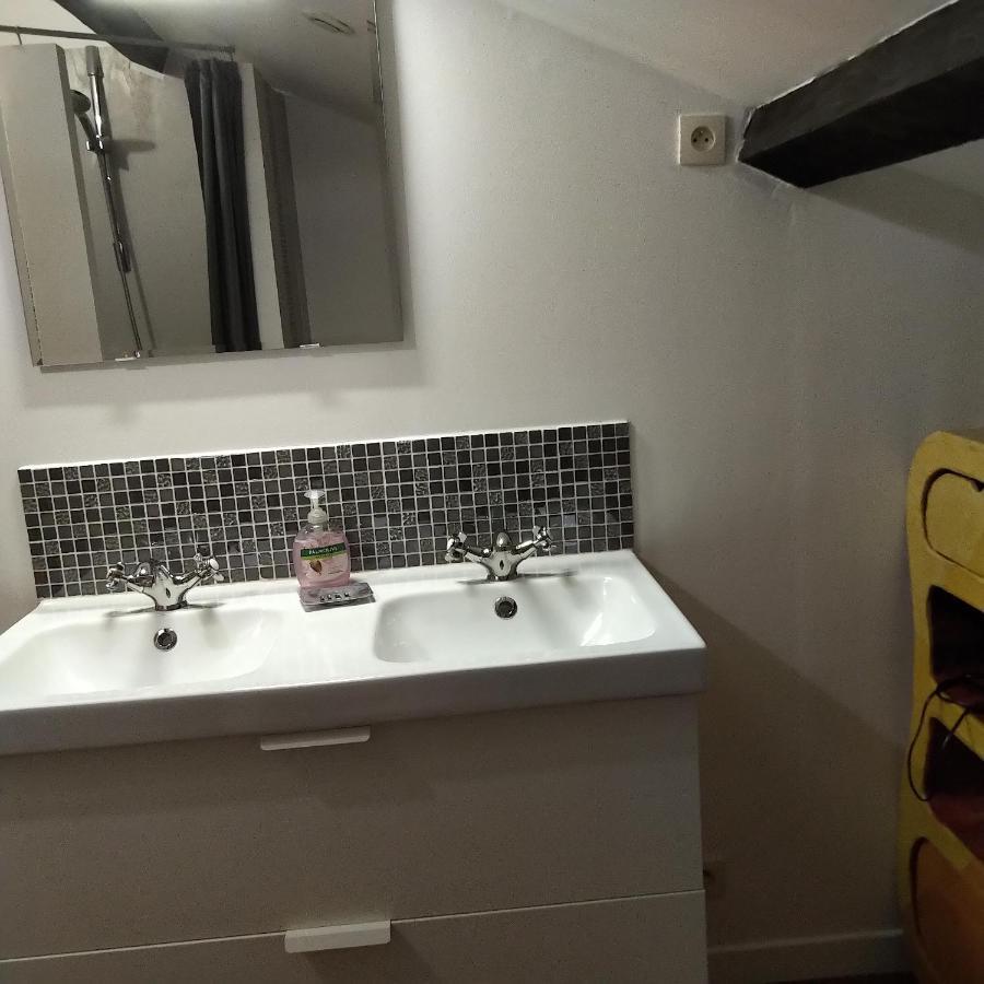 Espace Beleverte Bussiere 1 Tamaris Appartement Meuble De 2 Chambres Oullins Exteriér fotografie